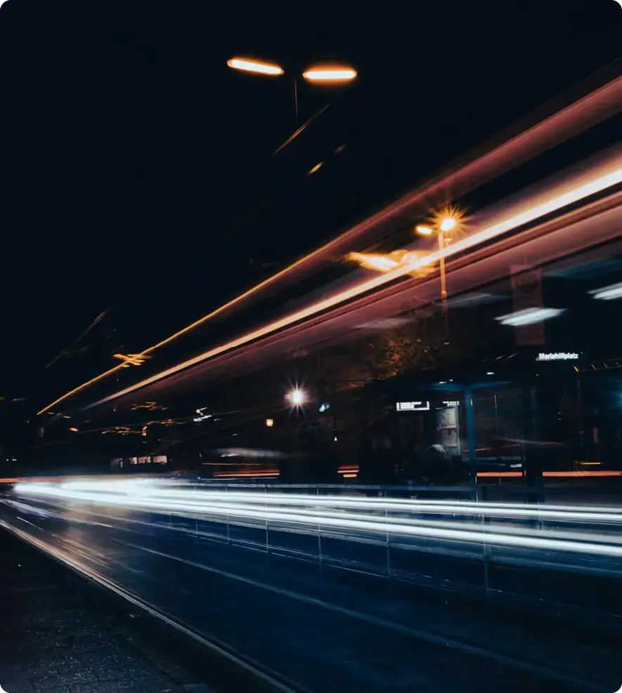 Moderne LED-Beleuchtungslösung für öffentliche Infrastruktur und Mobilitätsanwendungen von Lunux Lighting